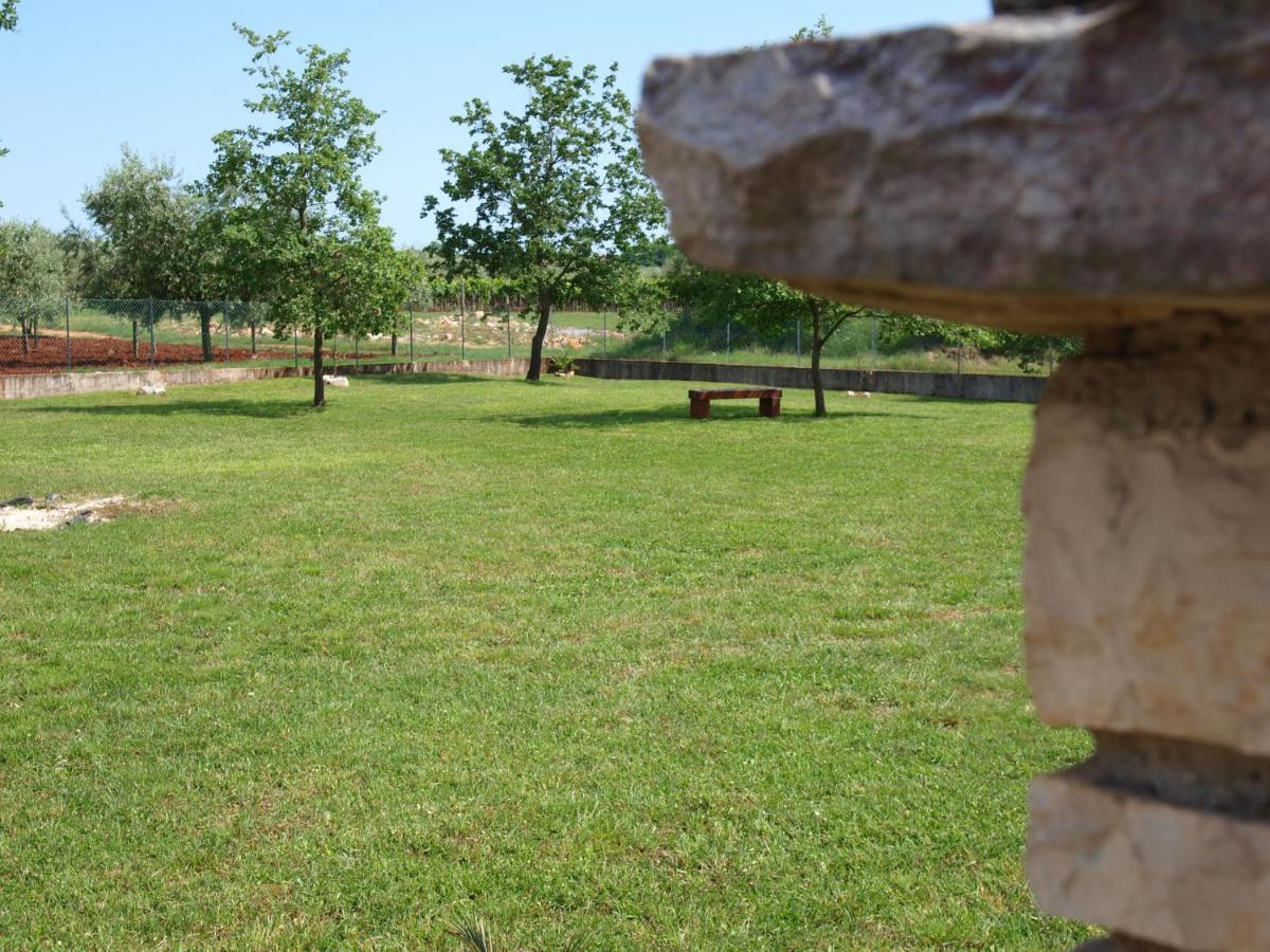 Holiday Home Rosa Gedici Ngoại thất bức ảnh